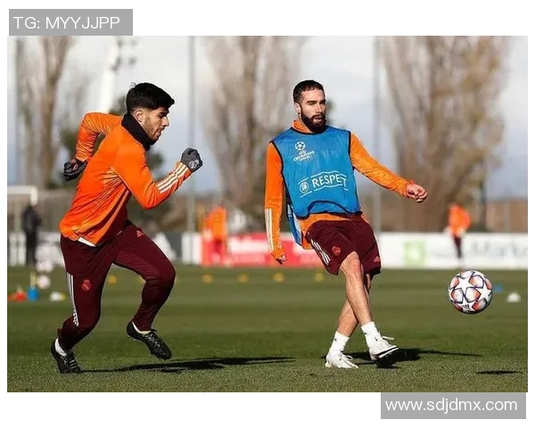 皇马与门兴首发阵容揭晓谁能在欧冠赛场上笑到最后