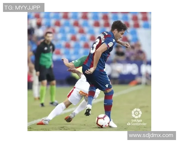 重庆篮球队以73分领跑洲际杯积分榜展现强大实力