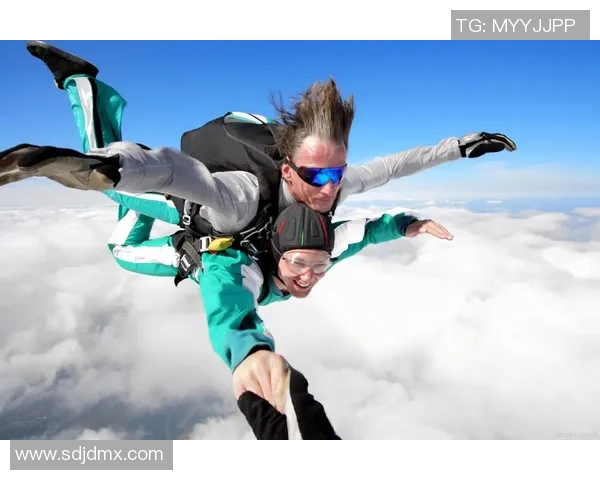 重庆极限运动队的防反策略揭秘与深度分析探索极限运动的魅力与挑战 重庆极限运动队的防反策略揭秘与深度分析探索极限运动的魅力与挑战