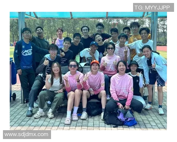 重庆飞盘队与成都飞盘队赛后分析力量对比与战术探讨