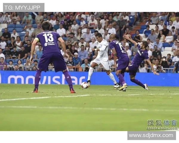 2014伯纳乌杯精彩回顾皇马对阵劲敌的激烈较量与精彩瞬间分析 2014伯纳乌杯精彩回顾皇马对阵劲敌的激烈较量与精彩瞬间分析